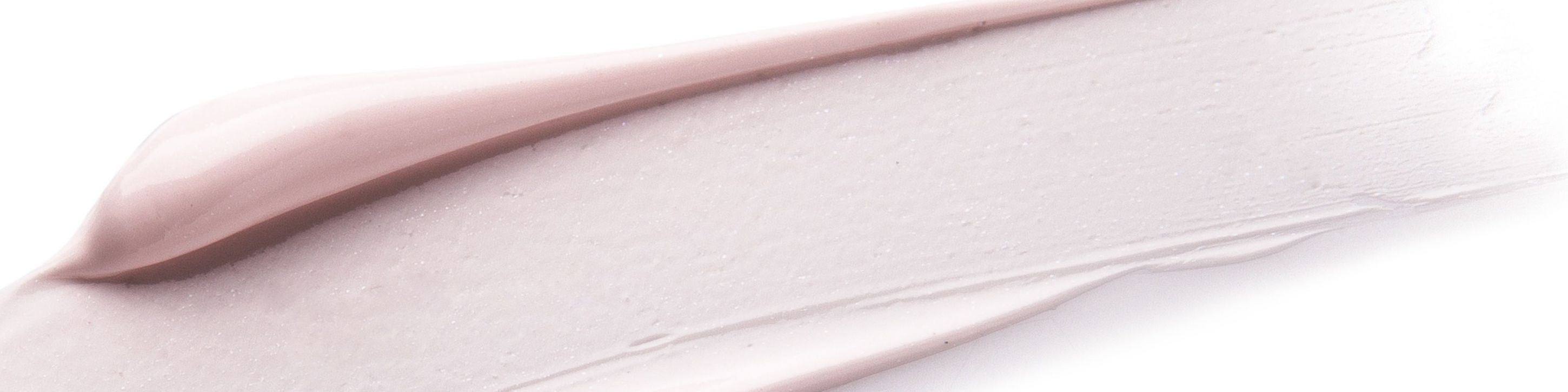 Mineral primer swatch in a pearlescent shade from InClinic Cosmetics